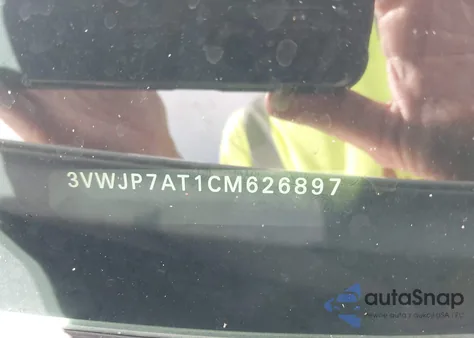 2012 Volkswagen Beetle 2.5L from USA, damaged, VIN 3VWJP7AT1CM626897